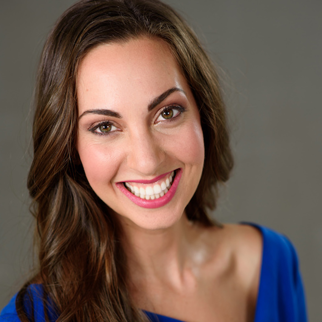 How to Stop Being Socially Awkward (According to Science) with Behavioral Scientist Vanessa Van Edwards